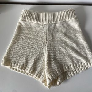 women’s knitted cream shorts